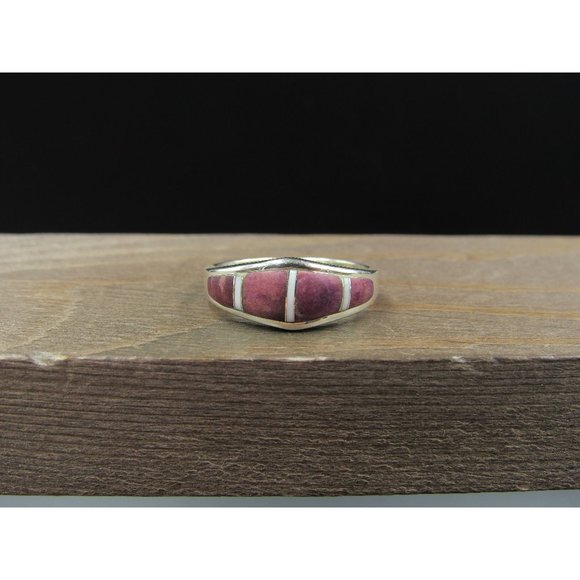 Jewelry - Size 8 Sterling Silver Purple And White Inlay Quality Band Ring Vintage